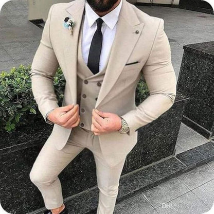 Cream Slim Fit 3-Piece Suit – Peak Lapel, Double-Breasted Vest & Luxurious Rayon