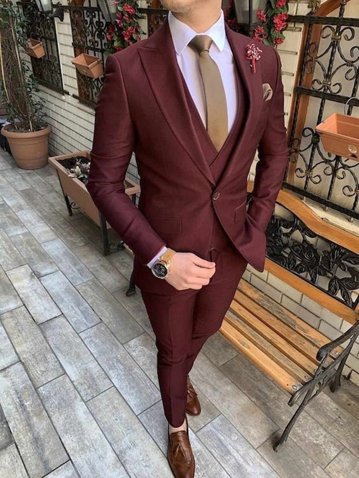 Burgundy Slim Fit Three-Piece Suit – Redefining Elegance with Modern Precision