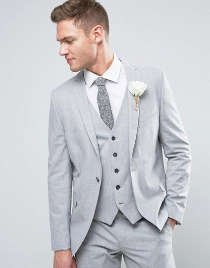 Light Grey Slim Fit Three-Piece Suit with Notch Lapel: Modern Charm