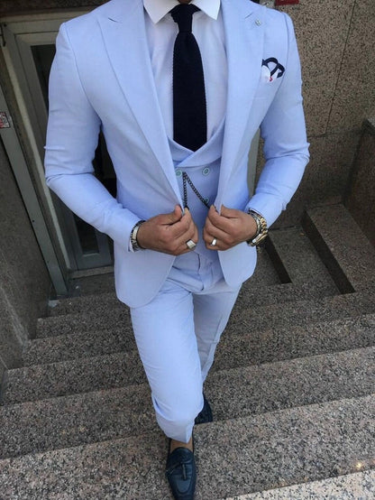 Sea Blue Slim Fit Three-Piece Suit – Wide Peak Lapel, Double-Breasted Waistcoat & Tailored Trousers
