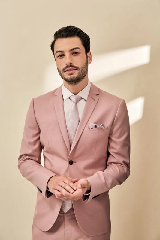 Nude Pink Two-Piece Suit with Notch Lapels – Tailored for All Occasions